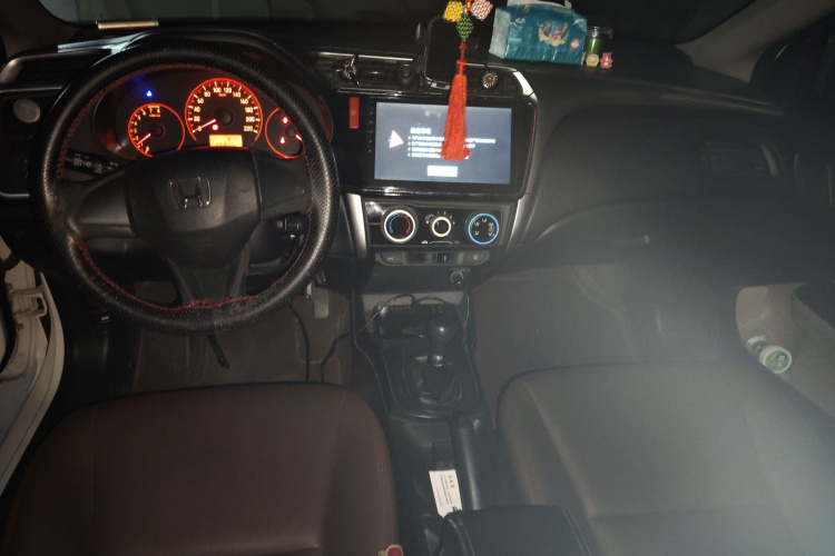 本田 锋范 2015款 1.5L 手动舒适版中控内饰7002