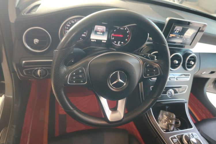奔驰C级 2015款 C 200 L 运动型中控内饰13