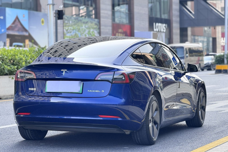 特斯拉 Model 3 2021款 标准续航后驱升级版车身外观7