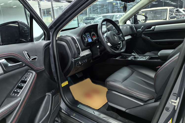 比亚迪 唐新能源 2018款 DM 2.0T 全时四驱智联创睿型 7座 国V局部细节19