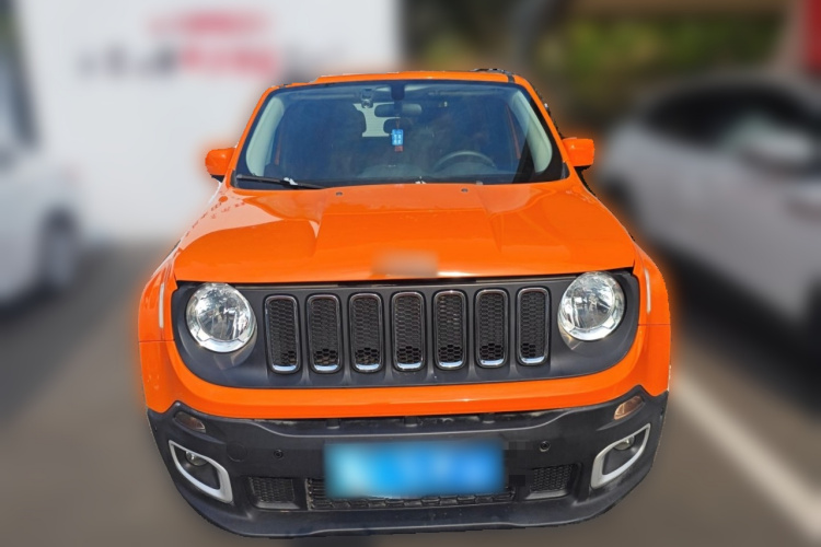 Jeep 自由侠 2018款 互联大屏版 180T 自动高能版车身外观6001