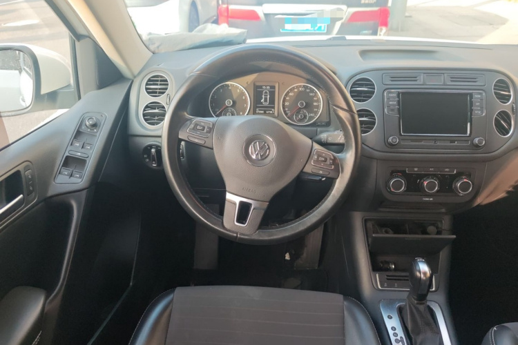 大众 途观 2016款 280TSI 自动两驱丝绸之路风尚版中控内饰13