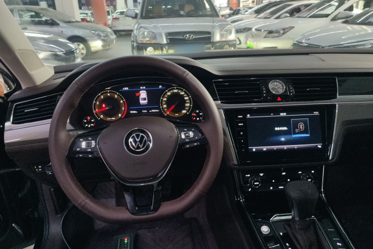 大众 辉昂 2021款 380TSI 豪华版中控内饰12