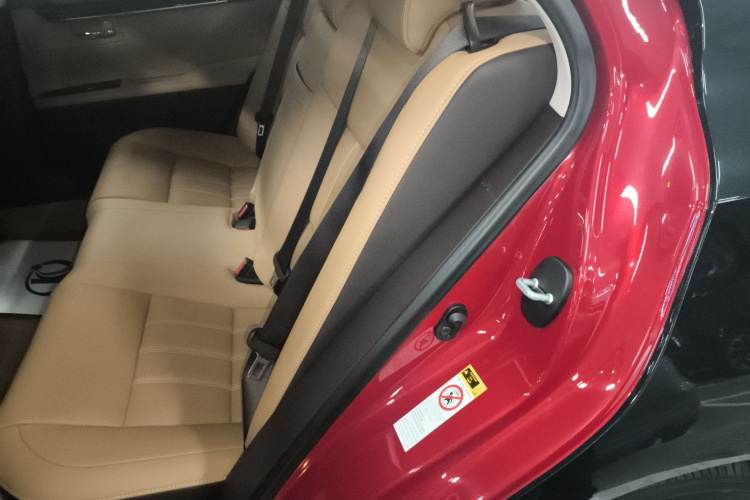 雷克萨斯ES 2015款 200 精英版中控内饰7004