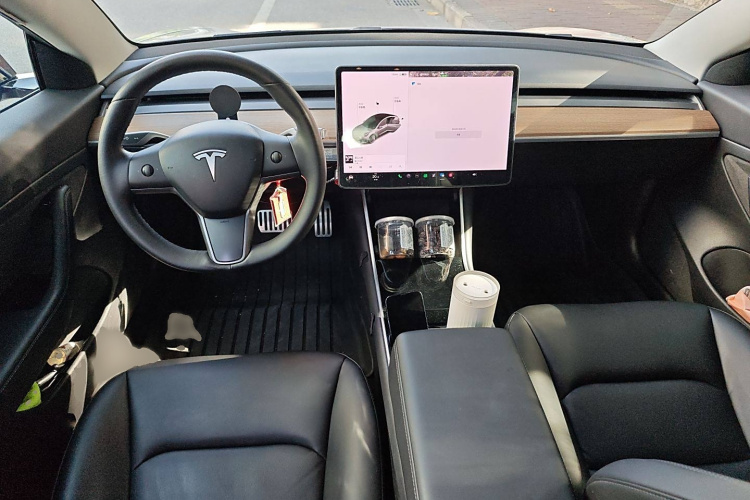 特斯拉 Model 3 2019款 标准续航后驱升级版中控内饰7002