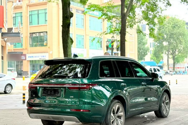 理想汽车 理想ONE 2021款 增程6座版车身外观6010