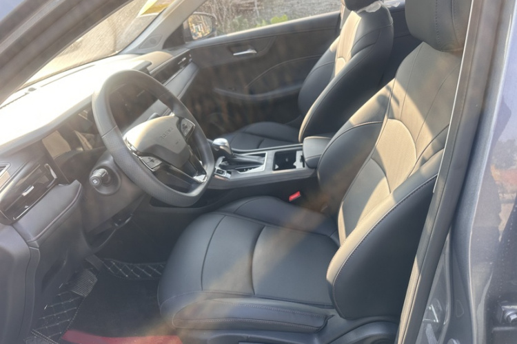 荣威i5 2026款 1.5L CVT豪华版中控内饰7001