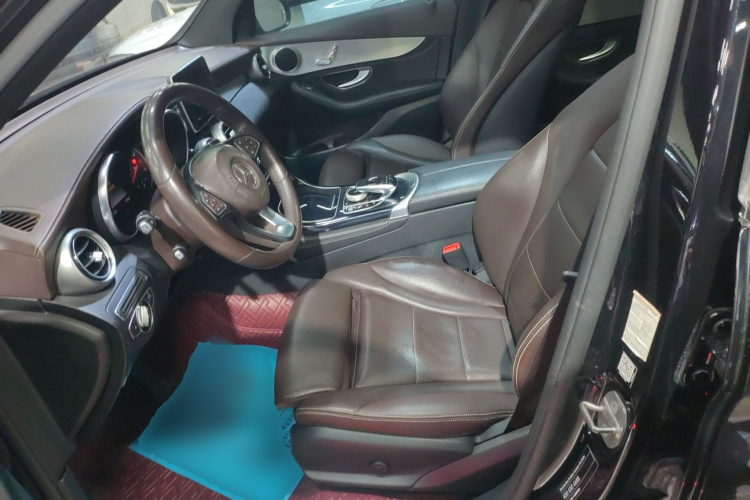 奔驰GLC 2017款 GLC 200 4MATIC中控内饰19