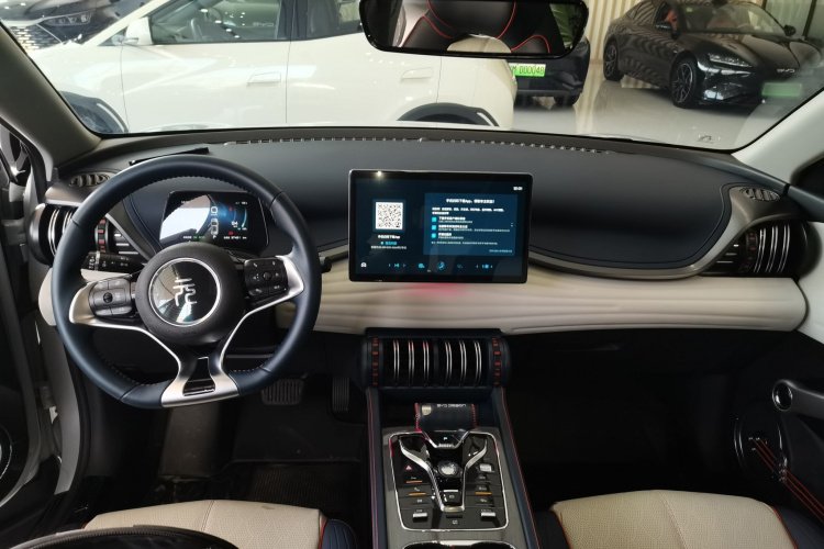 比亚迪 元PLUS 2022款 510KM 旗舰型中控内饰7002