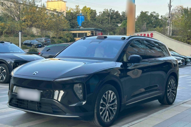 蔚来ES6 2023款 75kWh车身外观1