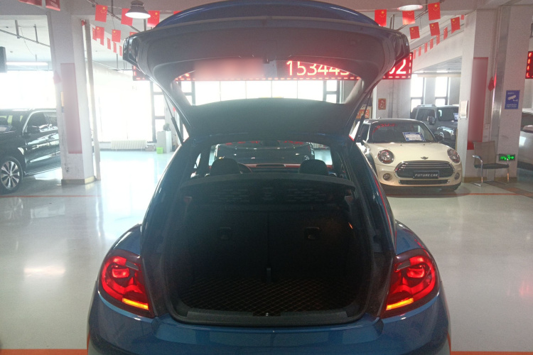 大众 甲壳虫 2017款 180TSI 宜乐版机舱底盘23