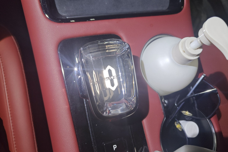 鸿蒙智行 问界M5 2023款 增程后驱智驾版局部细节18