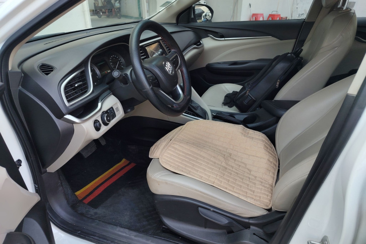 别克 英朗 2019款 15T 双离合互联精英型 国VI中控内饰19