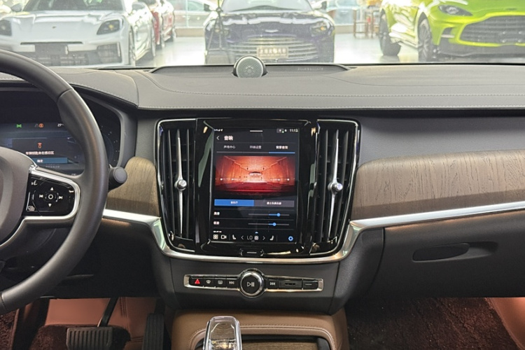 沃尔沃S90 2025款 B5 智雅豪华版局部细节16