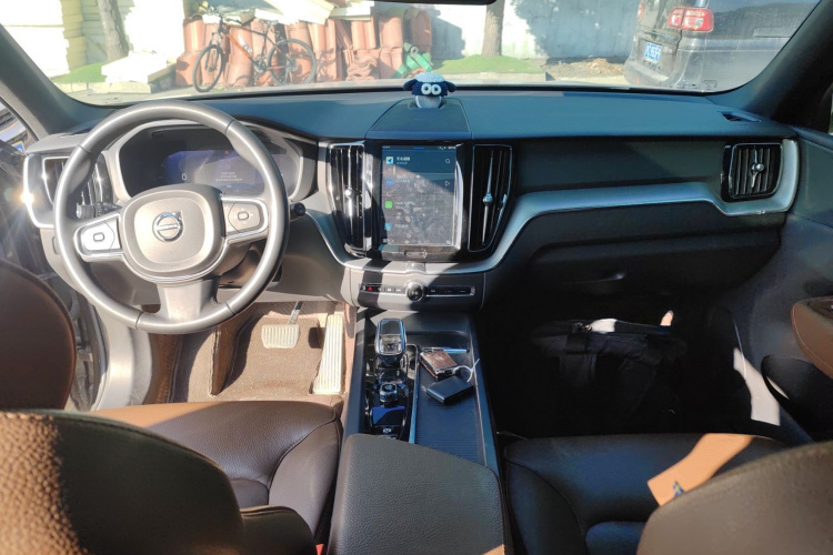 沃尔沃XC60 2022款 B5 四驱智逸豪华版中控内饰12