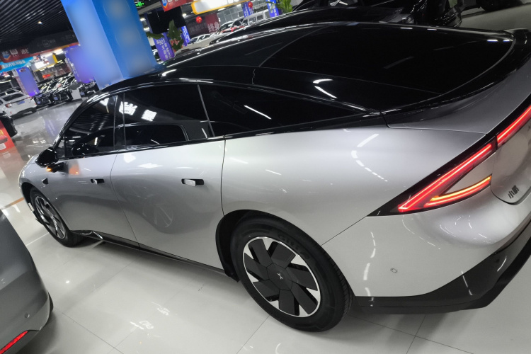 小鹏P7+ 2024款 长续航 Max车身外观4