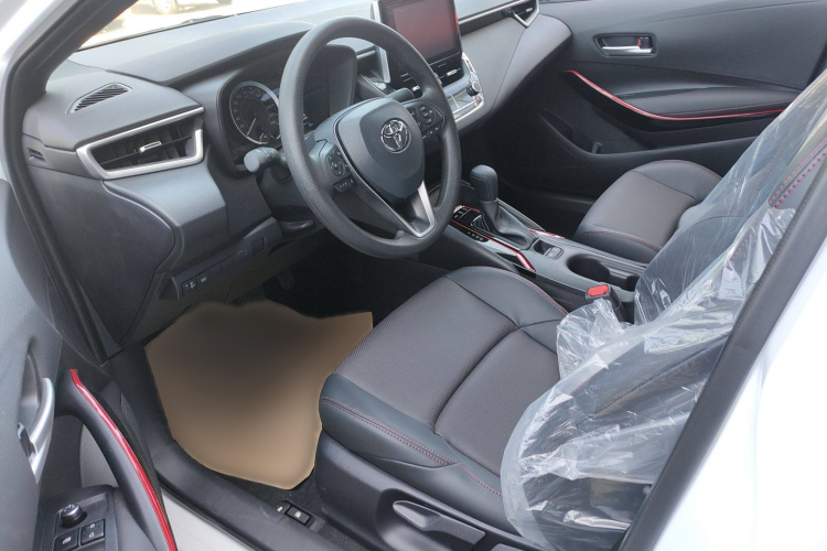 丰田 雷凌 2023款 185T CVT运动版局部细节19