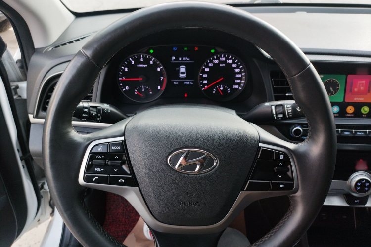 现代 领动 2020款 1.5L CVT智炫·精英型中控内饰13