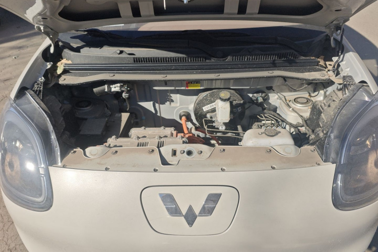 五菱汽车 宏光MINIEV 2025款 四门版 进阶款机舱底盘24