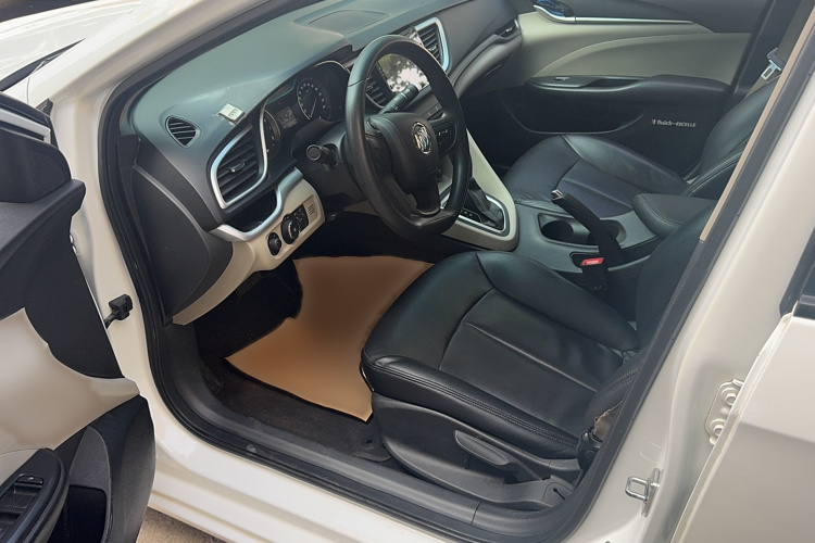 别克 英朗 2018款 15T 双离合进取型 国V中控内饰7002