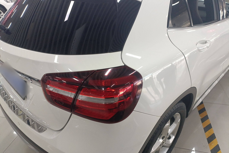 奔驰GLA 2018款 GLA 200 动感型车身外观6003