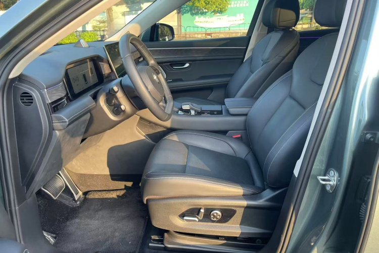 鸿蒙智行 问界M5 2022款 增程四驱旗舰版中控内饰19