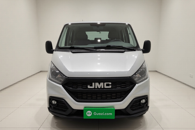 江铃 特顺 2019款 2.8T商运型短轴低顶6座国VI JX493车身外观2