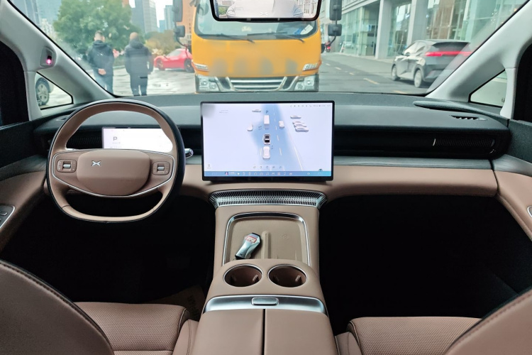 小鹏X9 2024款 702超长续航Max中控内饰7002