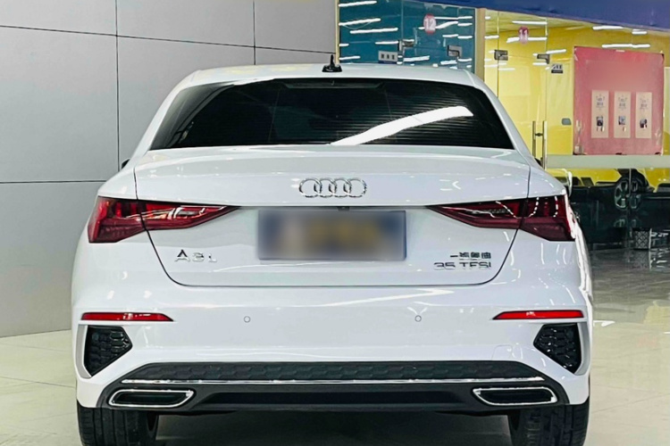 奥迪A3 2023款 改款 A3L Limousine 35 TFSI 时尚运动型车身外观6004