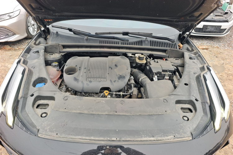 领克03 2023款 1.5TD DCT劲Pro机舱底盘24