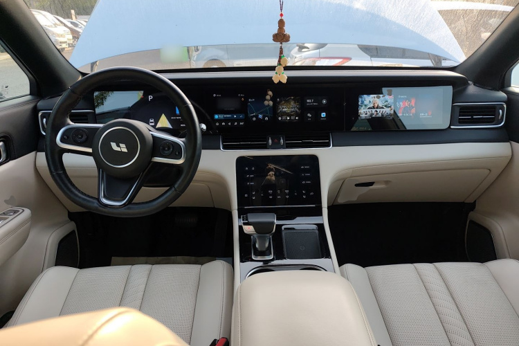 理想汽车 理想ONE 2020款 增程6座版中控内饰12