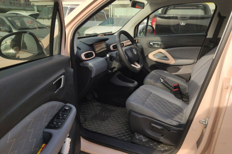 零跑汽车 零跑T03 2021款 400舒享版中控内饰20