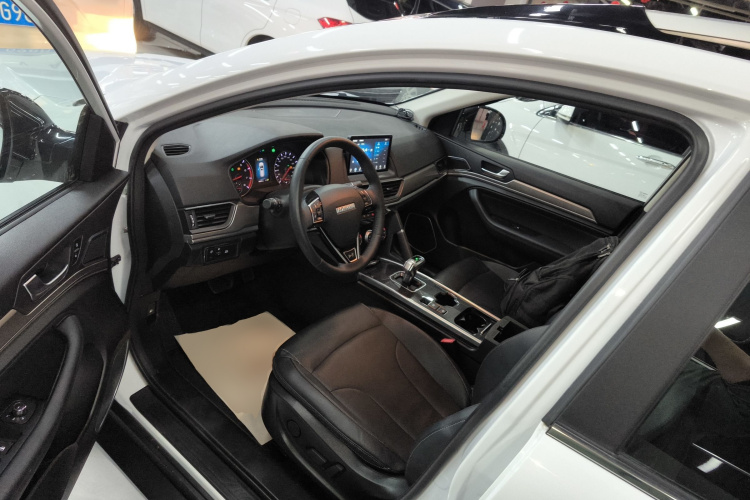 哈弗H6 2021款 运动版 1.5T 自动精英智联型 六边形格栅中控内饰20