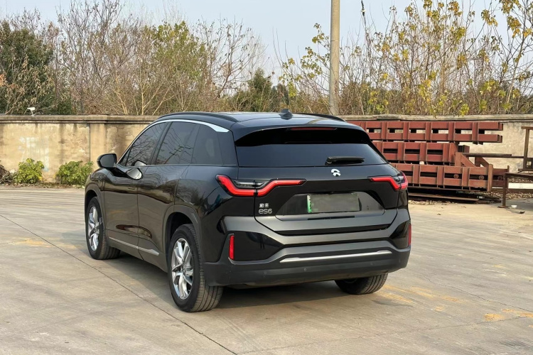 蔚来ES6 2022款 75kWh 运动版车身外观6005