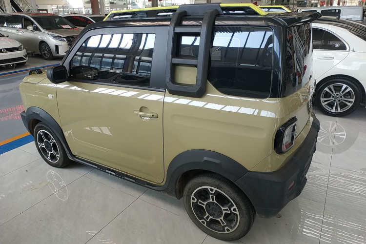 吉利银河 2024款 200km 熊猫骑士车身外观4