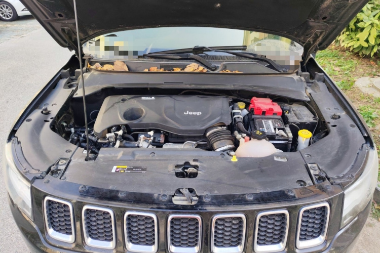 Jeep 指南者 2019款 220T 自动家享四驱版局部细节24