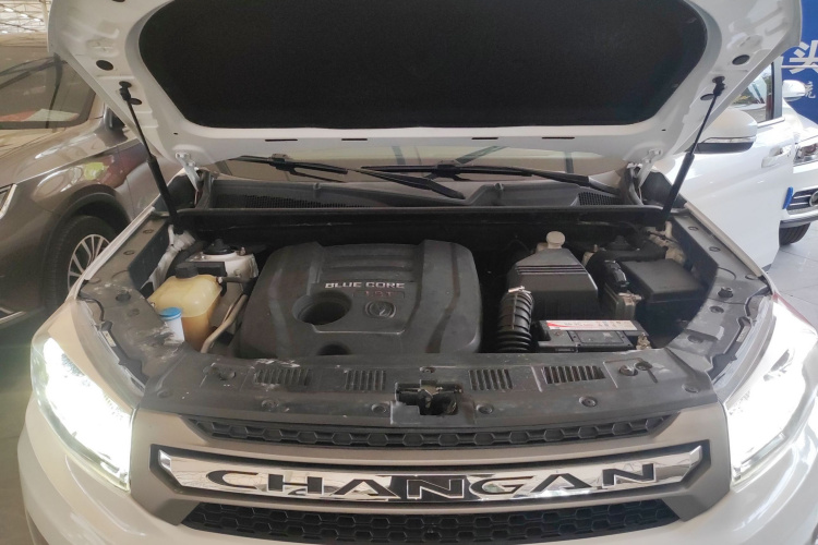 长安CS75 2016款 1.8T 自动尊贵型 国IV机舱底盘24