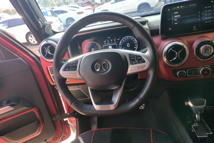 北京越野 北京BJ40 2019款 改款 2.0T 自动四驱城市猎人版尊享型 国V局部细节13