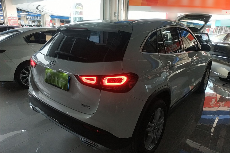 奔驰GLA 2023款 改款 GLA 200车身外观6005