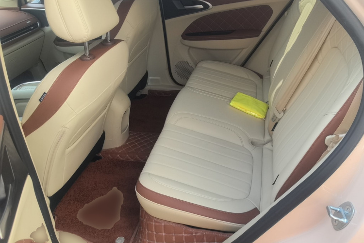 欧拉好猫 2023款 401km标准续航 豪华型 磷酸铁锂中控内饰21