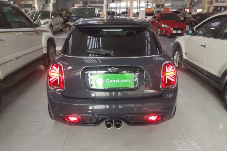 MINI 2021款 2.0T COOPER S 经典派 五门版车身外观6004
