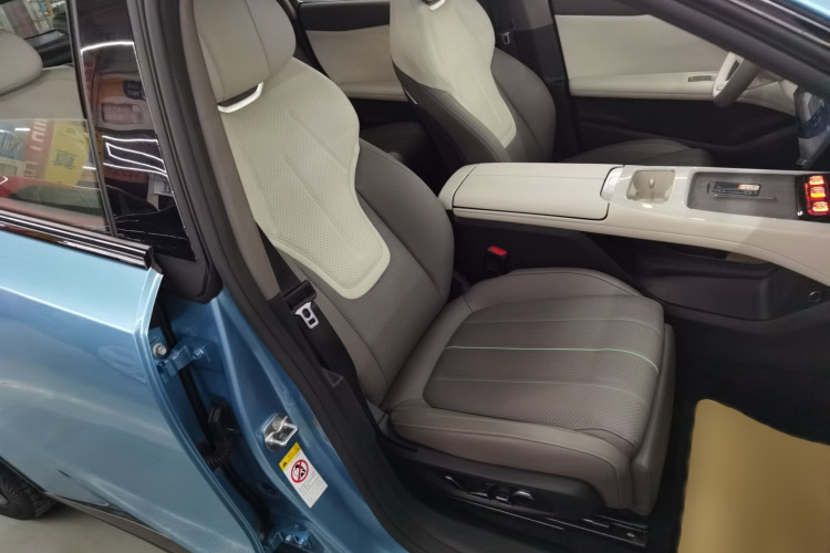 深蓝汽车 深蓝L07 2024款 230Max乾崑智驾ADS SE增程版局部细节41