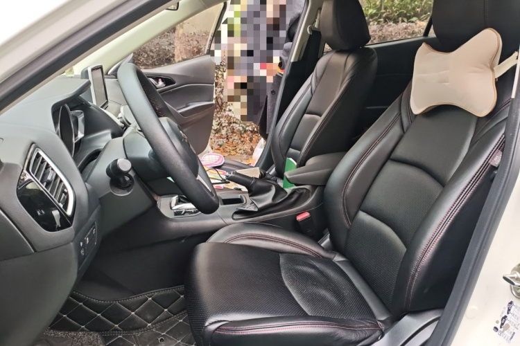 马自达3 昂克赛拉 2016款 三厢 1.5L 自动舒适型中控内饰19