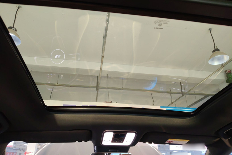 理想汽车 理想ONE 2021款 增程6座版中控内饰22