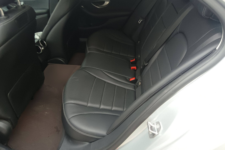 奔驰C级 2017款 改款 C 200 L 运动版中控内饰7004