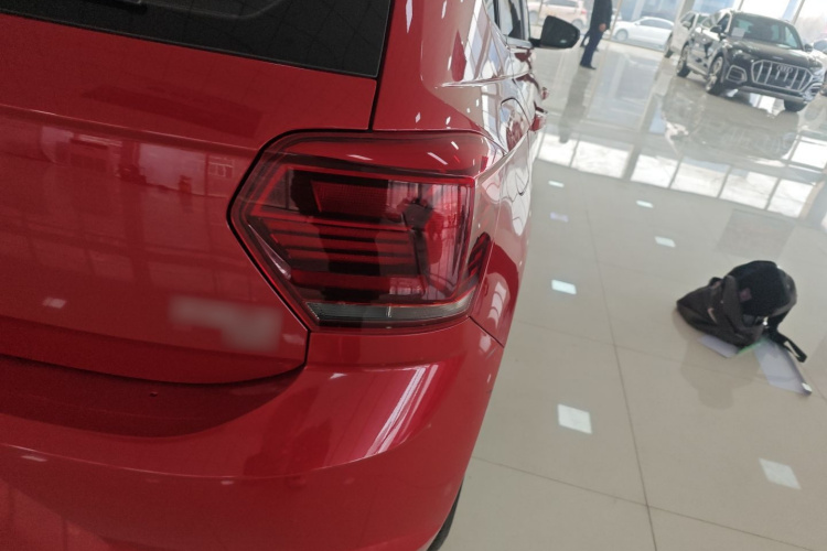 大众 Polo 2019款 Plus 1.5L 自动全景乐享版车身外观9