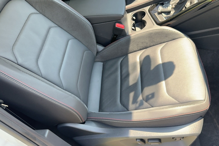 大众 探岳 2020款 330TSI 两驱豪华智联版局部细节41