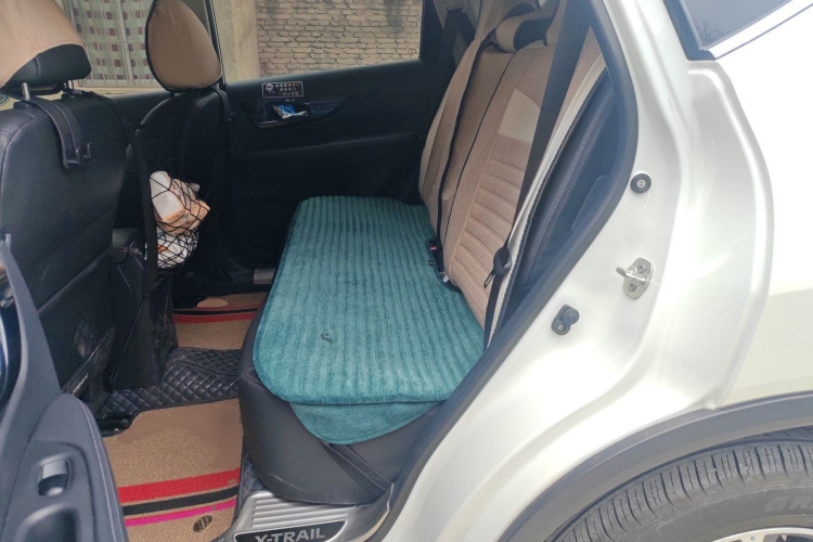 日产 奇骏 2021款 2.5L CVT 4WD XL ITS豪华纪念版中控内饰21