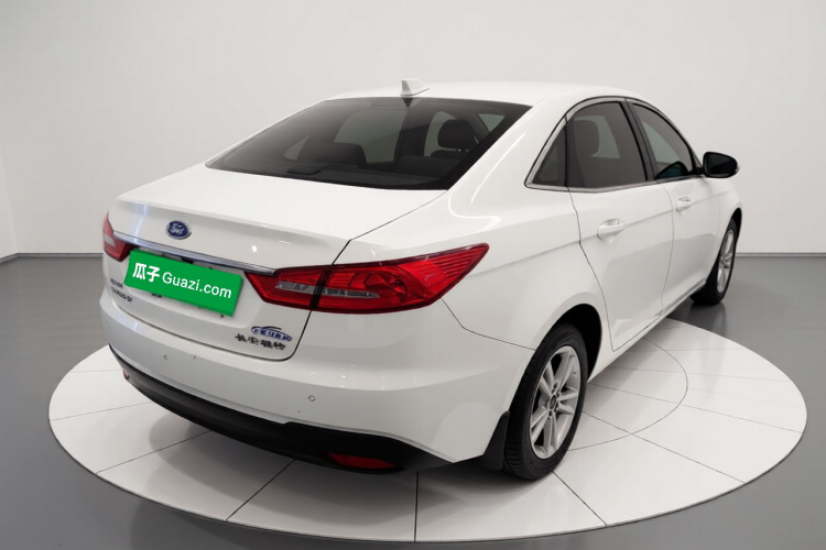 福特 福睿斯 2019款 1.5L 自动悦享型车身外观7