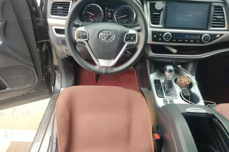 丰田 汉兰达 2018款 2.0T 四驱豪华版 7座 国V局部细节13